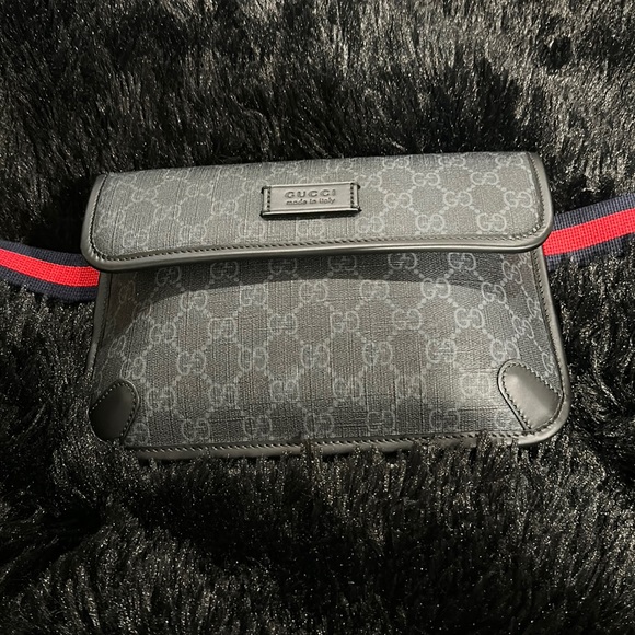 Like New Gucci belt bag-only used a few times - Picture 1 of 5